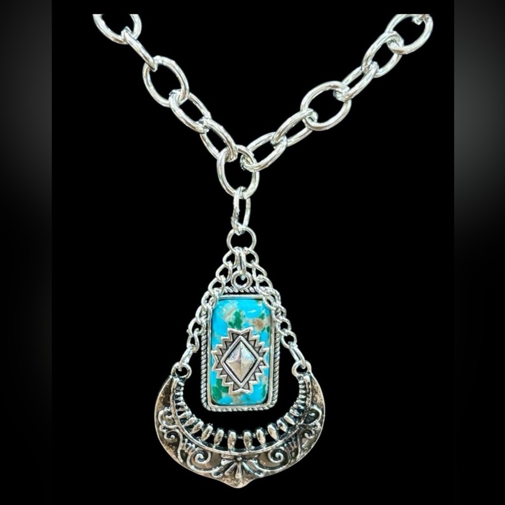 Boho Western Chic Silver and Turquoise Pendant Fashion Necklace With 30” Chain - Picture 1 of 5